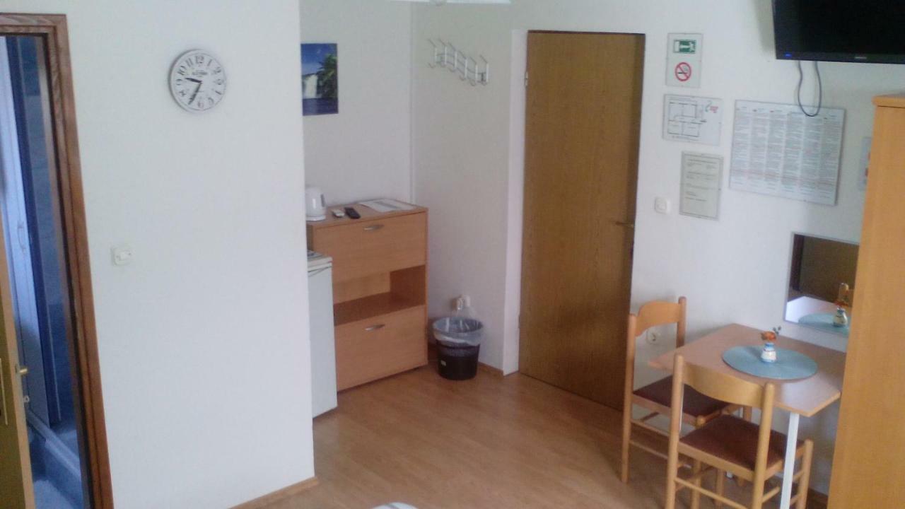 Ana Guest house